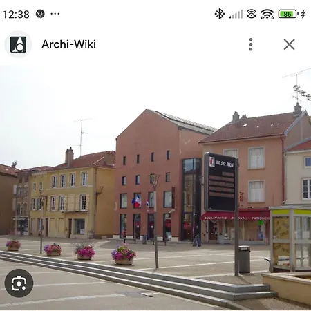 90 M2 Vic-sur-Seille